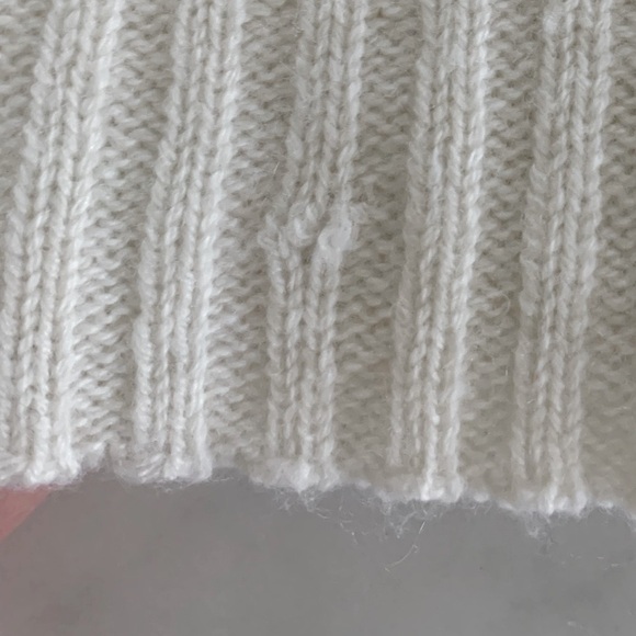 Intermix cream ribbed wool sweater with gold button details at shoulder size S - Picture 9 of 10